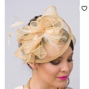 Champagne feathered fascinator